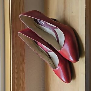 NWOT - Women's Naturalizer Clava N5 Comfort Heels